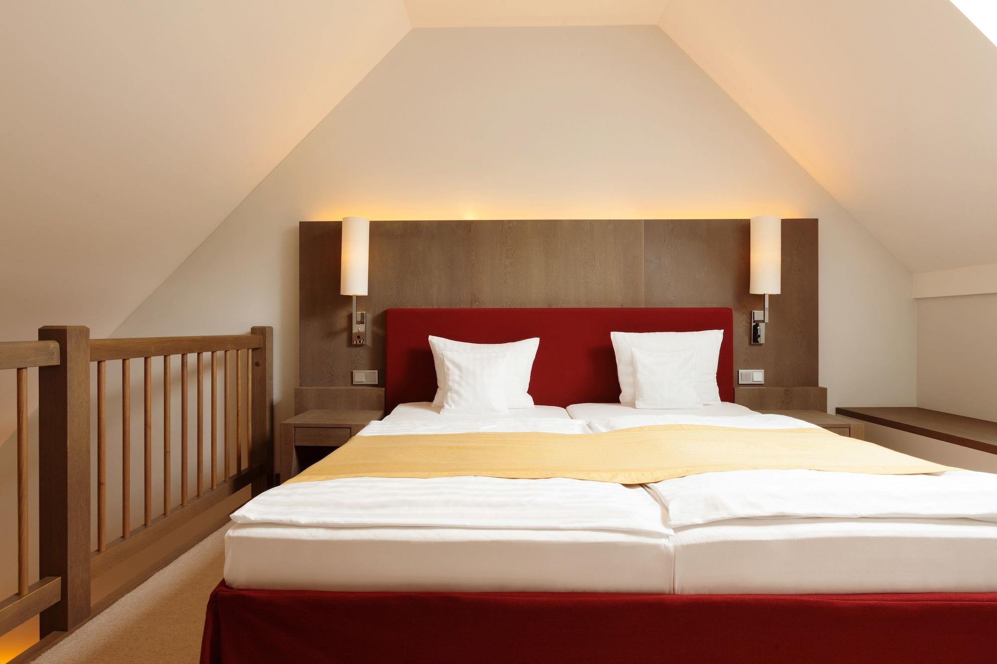 Schlosshotel Kitzbuehel A-Rosa Collection Екстериор снимка A typical hotel room