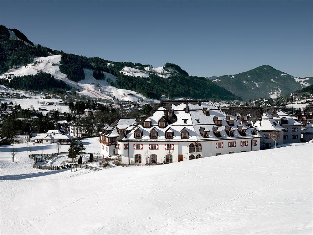 Schlosshotel Kitzbuehel A-Rosa Collection Екстериор снимка The resort in 2007