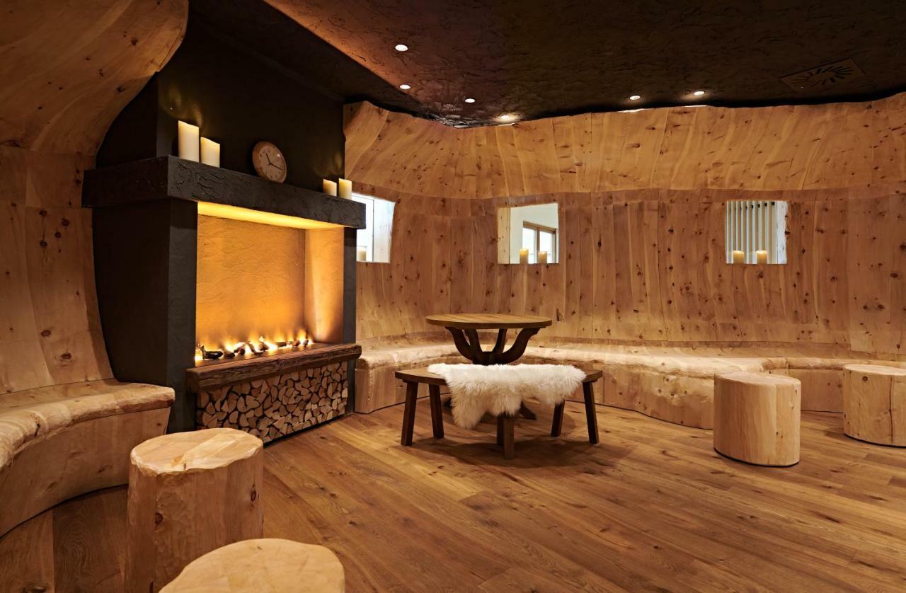 Schlosshotel Kitzbuehel A-Rosa Collection Екстериор снимка Interior of the lodge
